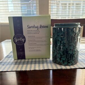 Scentsy Deluxe Candle Warmer- Swirling Leaves